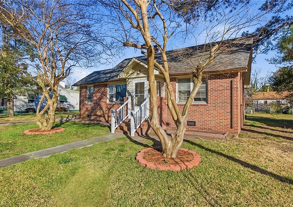 1st image of 2317 Azalea Ave