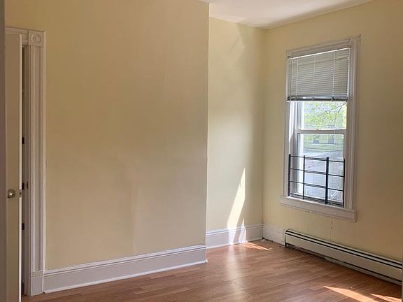 5th image of 11539 Sutphin Blvd #2