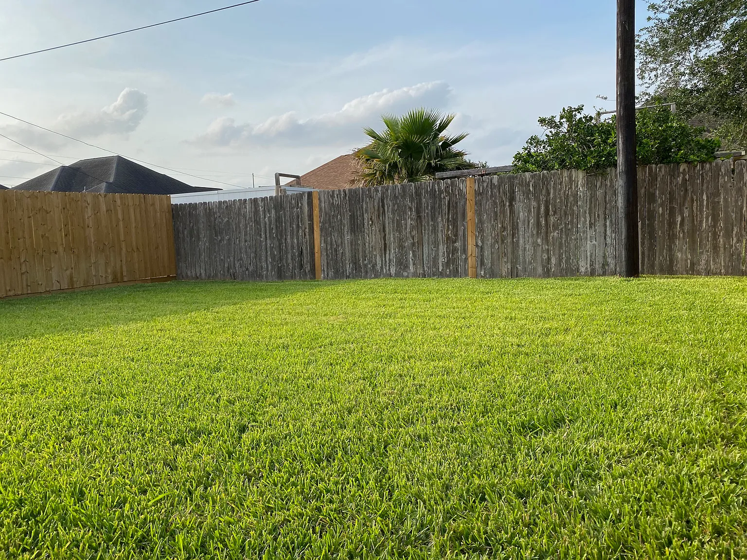 3 bed, 1200 sqft, $1,300 — Photo 2