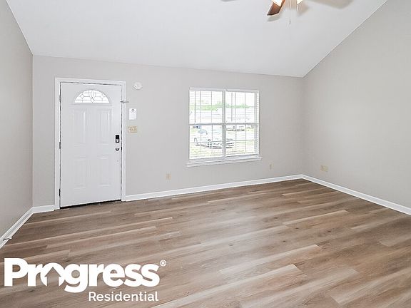 5th image of 4470 Shadow Hollow Dr