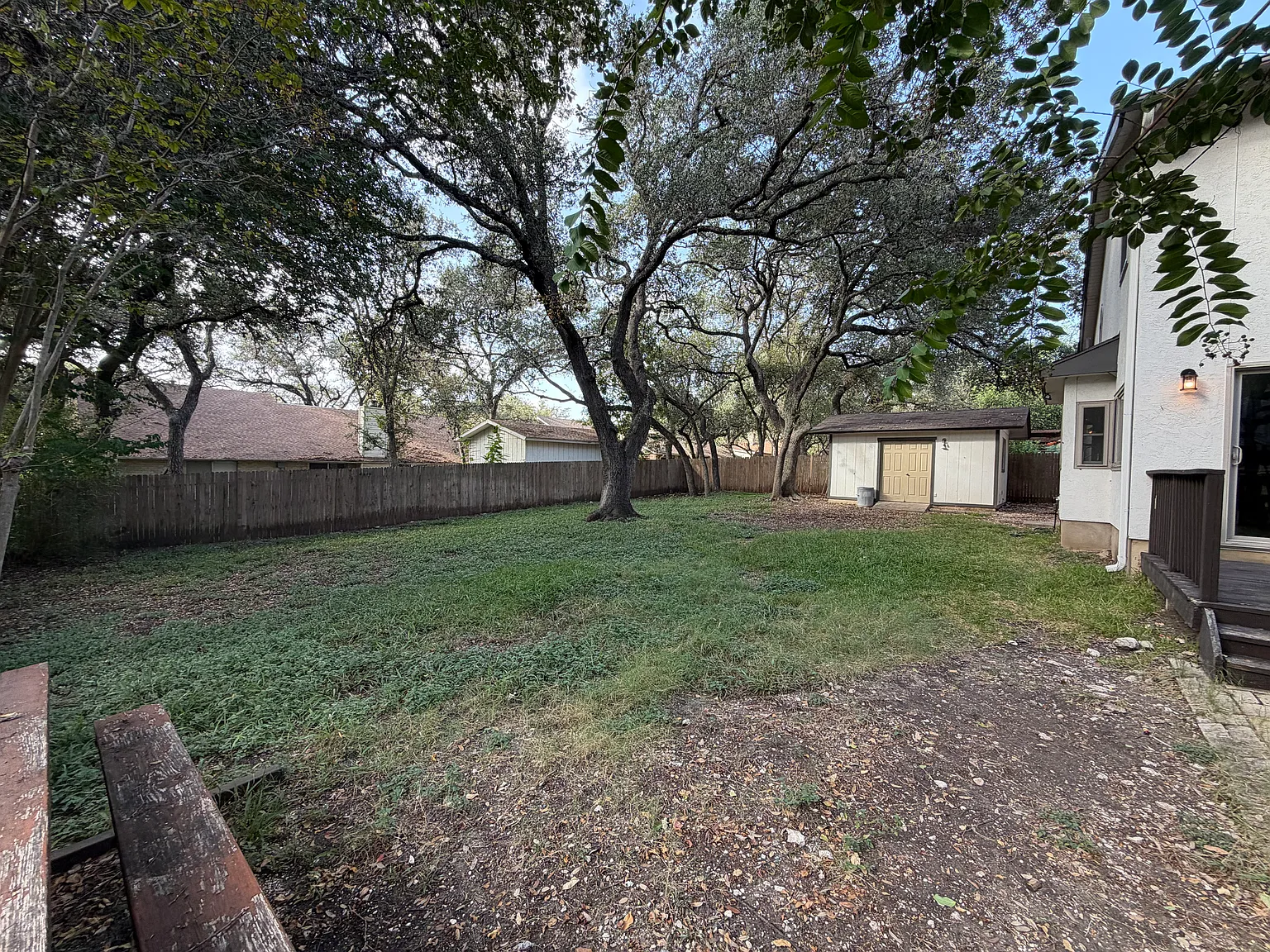 4 bed, 2161 sqft, $2,350 — Photo 3