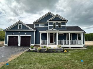 6 Tranquility Dr #14, Kennebunk, ME 04043