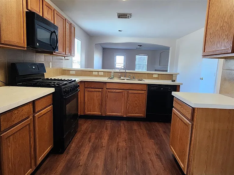 315 Sunset Colony Dr — Photo 5