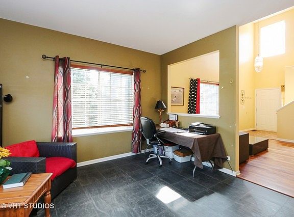 3rd image of 322 N Tower Dr
