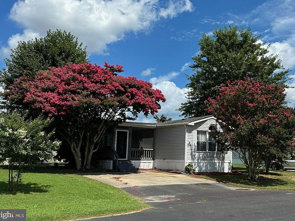 1st image of 14 Brunswick Ln #41777