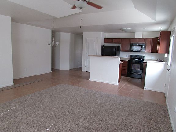 3rd image of 2456 Hannah Ln