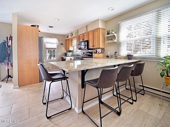 5th image of 23 Penwood Drive
