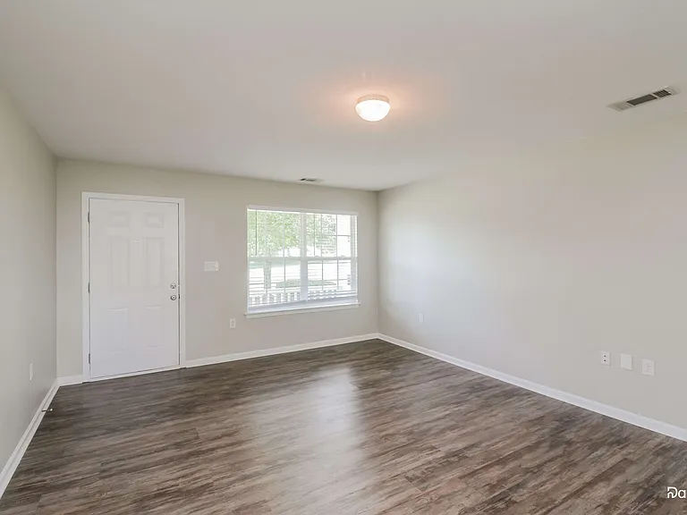 905 River Trail Rd — Photo 7