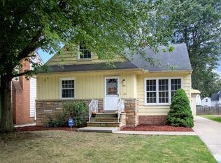 984 S Belvoir Blvd, South Euclid, OH