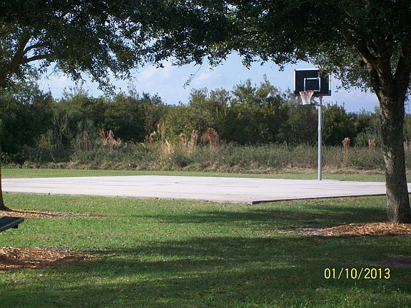 3rd image of 3865 Covington Dr