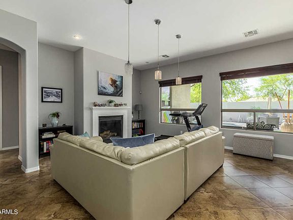 5th image of 2233 E Jade Ct