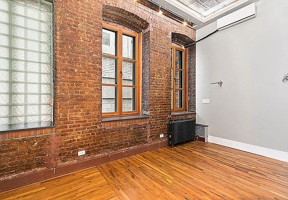 4th image of 105A E 9th St #105A