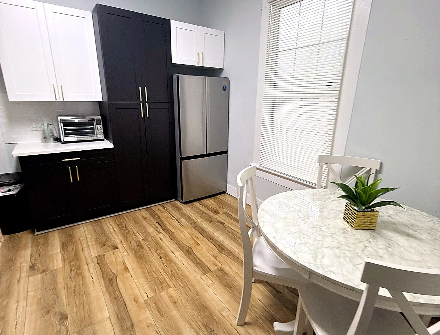 2 bed, 1600 sqft, $1,950 — Photo 4