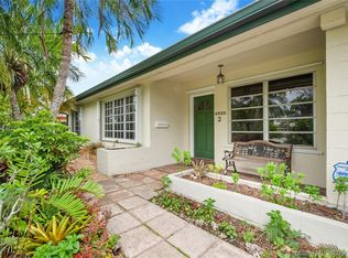 9910 Belgrade Rd, Cutler Bay, FL 33157