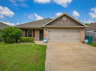 2902 S F St, Bentonville, AR 72758