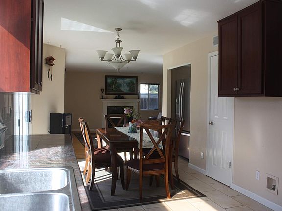 2nd image of 3992 Payne Ave