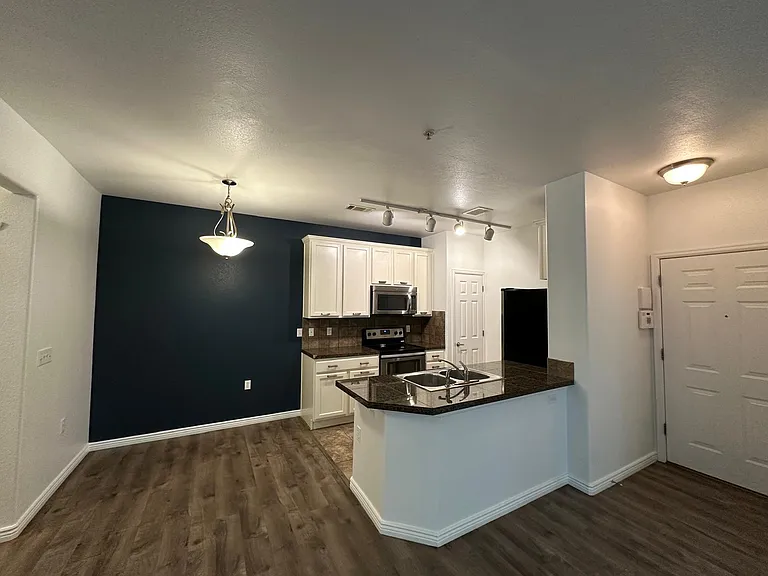 2672 S Cathay Way #103 — Photo 1