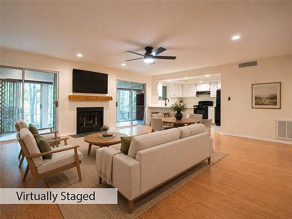 5th image of 43 Arbor End SE