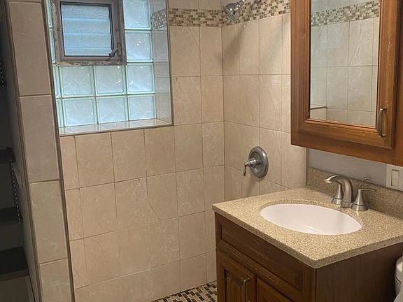 5th image of 4325 W Parker Ave #1