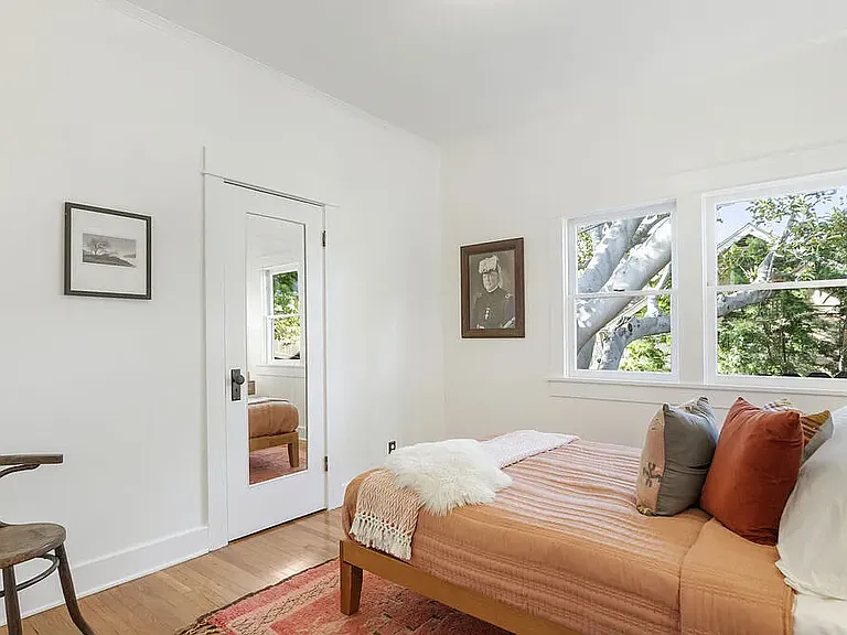 1332 Edgecliffe Dr — Photo 19