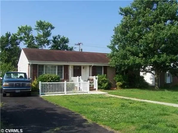 305 Kent Ave, Colonial Heights, VA 23834