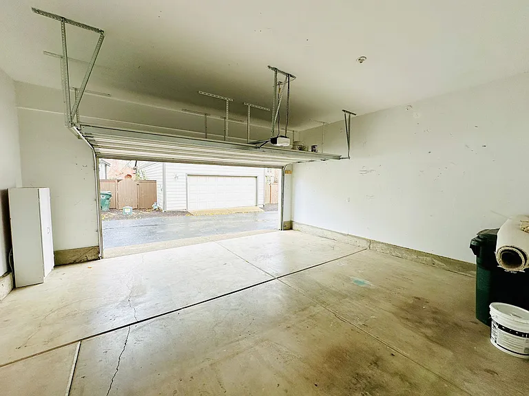 487 SW Aldea Ter — Photo 37