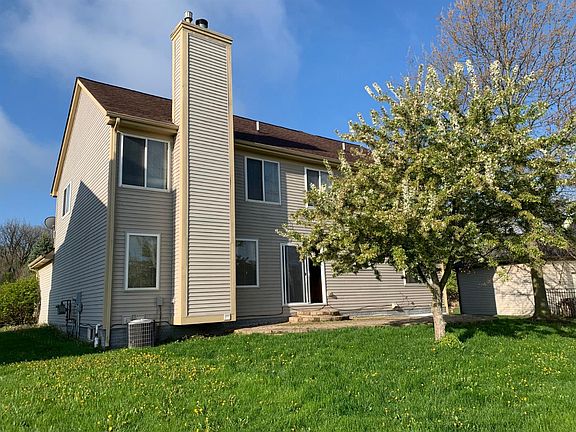 3rd image of 387 Sedgewood Ln