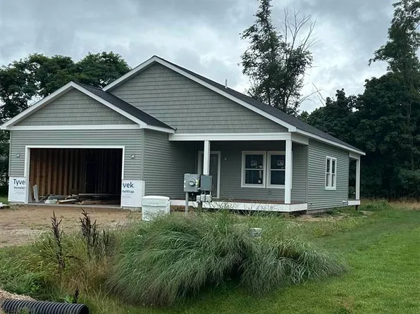 114 Peppervine Place, Charlevoix, MI 49720