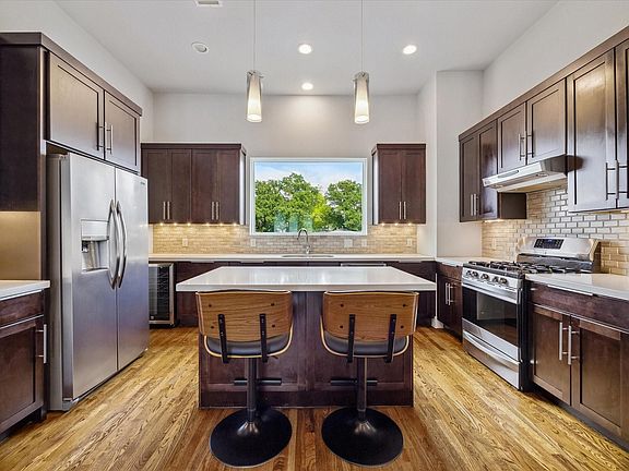 3rd image of 864 Wakefield Dr APT E
