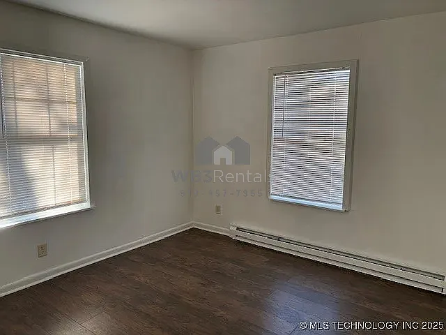 106 N M St — Photo 9