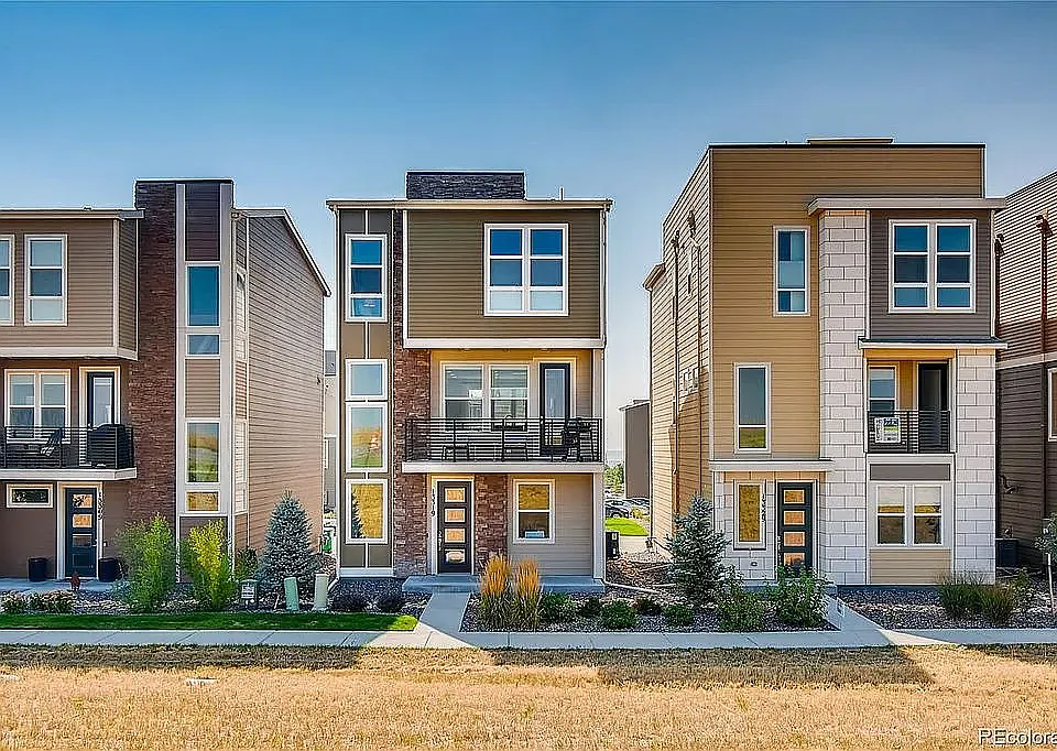 13319 Panorama View Ln