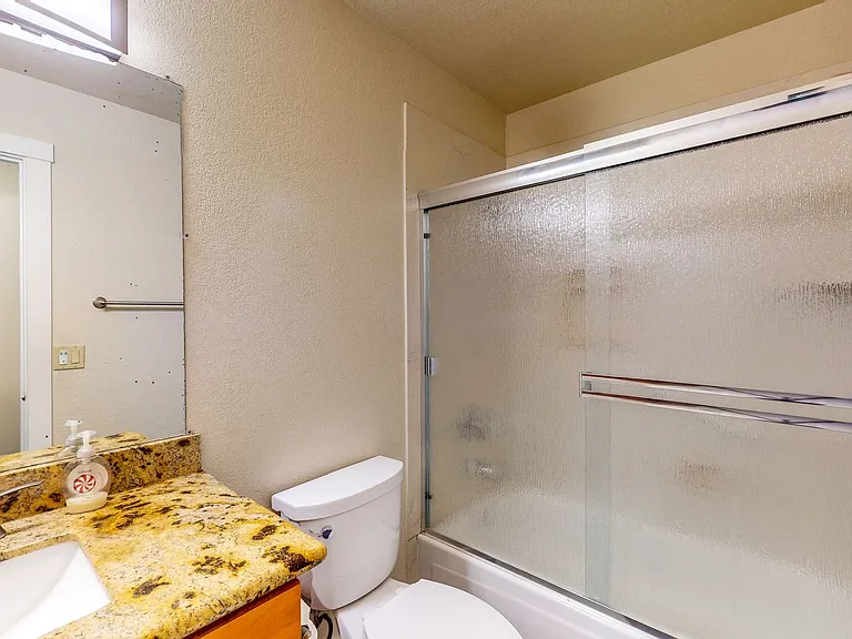 2135 Pebblewood Ct — Photo 36