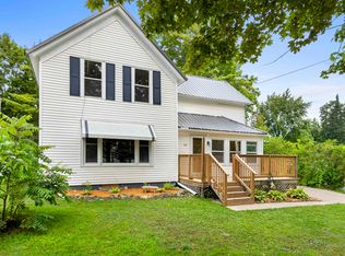 313 N McKenzie Ave, Gillett, WI 54124