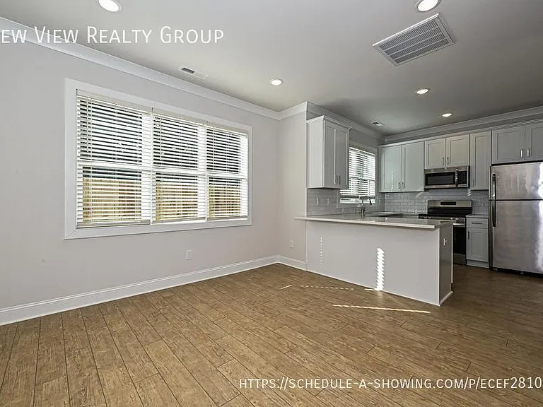 629 Colorado Ave — Photo 4