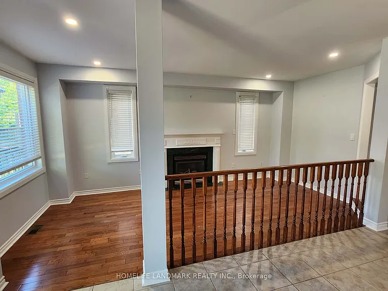7 Meyer Ave — Photo 3