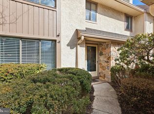 42 High Gate Ln, Blue Bell, PA 19422