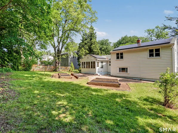 42 Carroll Road, Hamden, CT 06517