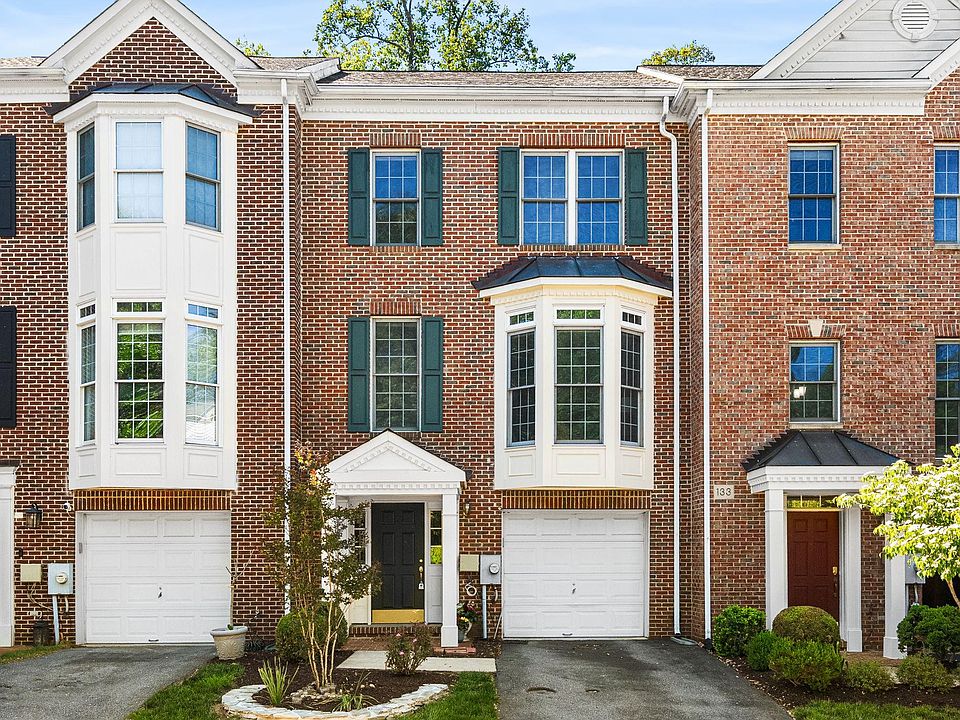 1st image of 135 Wootton Oaks Ct