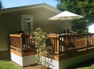 15 Megan Pl, Claremont, NH 03743