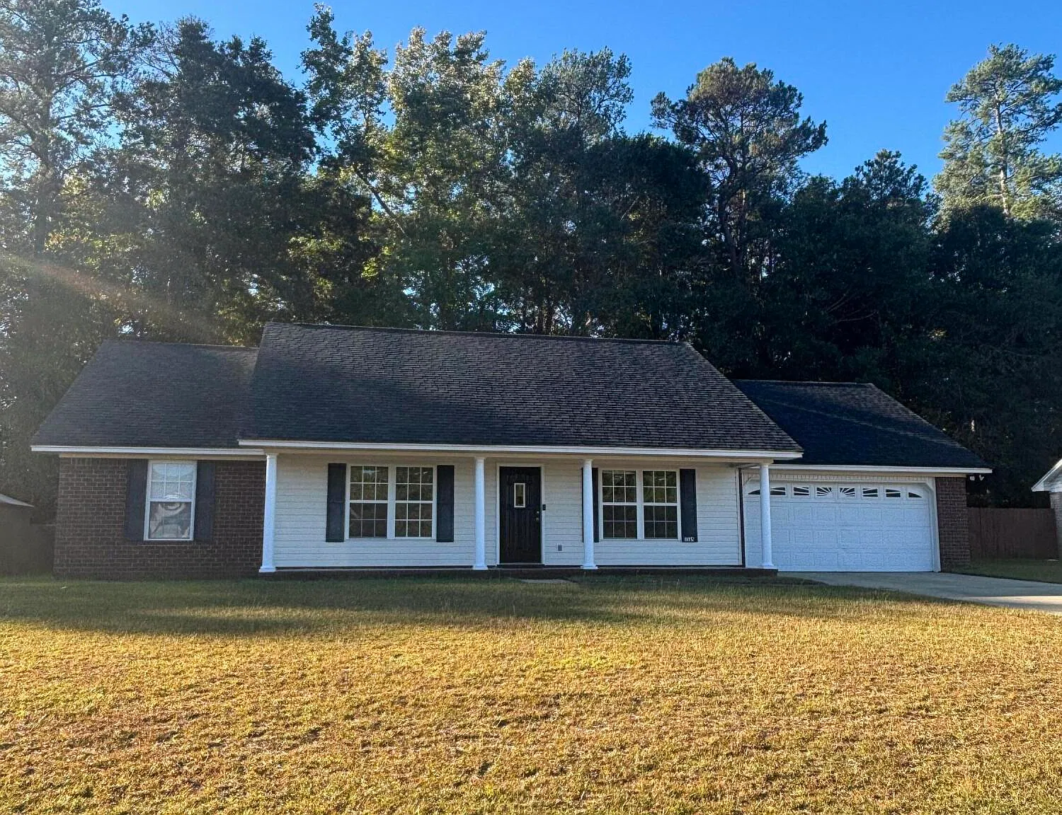 3 bed, 2.0 bath, 1607 sqft, $1,800 — Photo 1