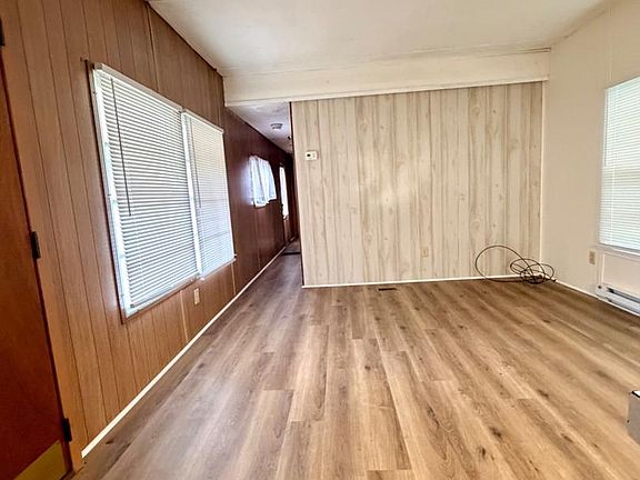 4th image of 11205 Piper Ln