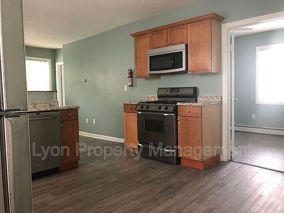 4th image of 177 Julian St #2