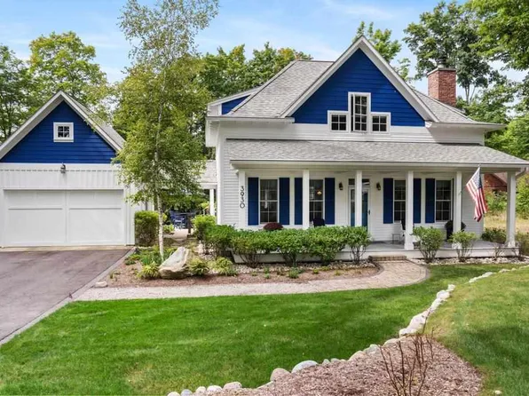 3930 Topside Dr, Harbor Springs, MI 49740