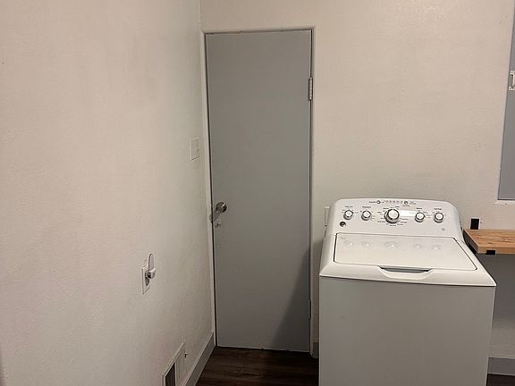 5th image of 2210 10th Ave #1