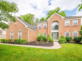 425 Forest Edge Dr, South Lebanon, OH 45065
