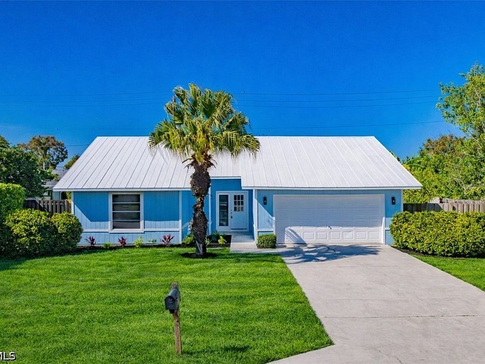 1st image of 1337 N Alhambra Cir