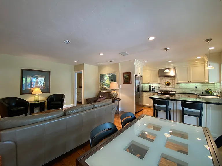 2750 Iowa St — Photo 18