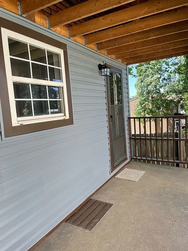2 bed, 1.0 bath, 950 sqft, $1,050 — Photo 3