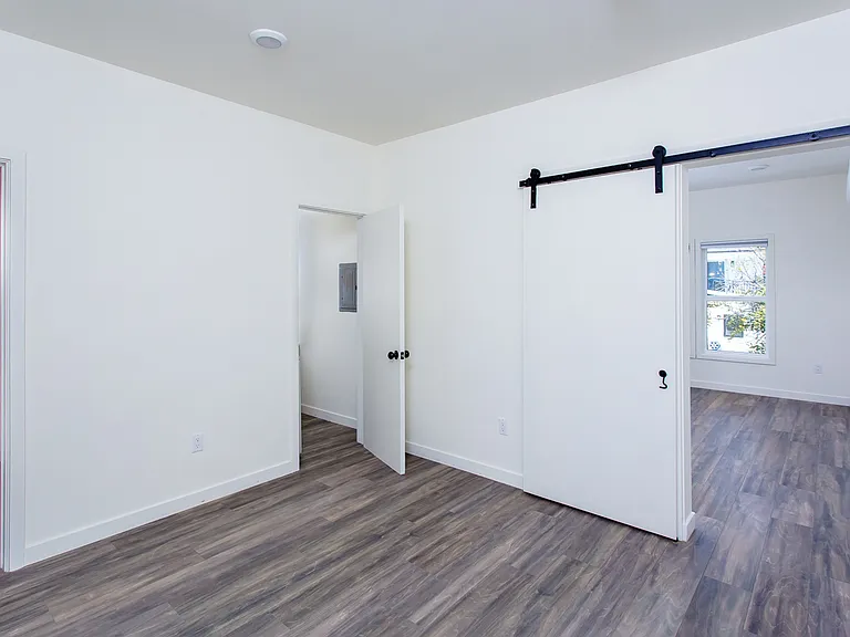 1256 Princeton St #B — Photo 7