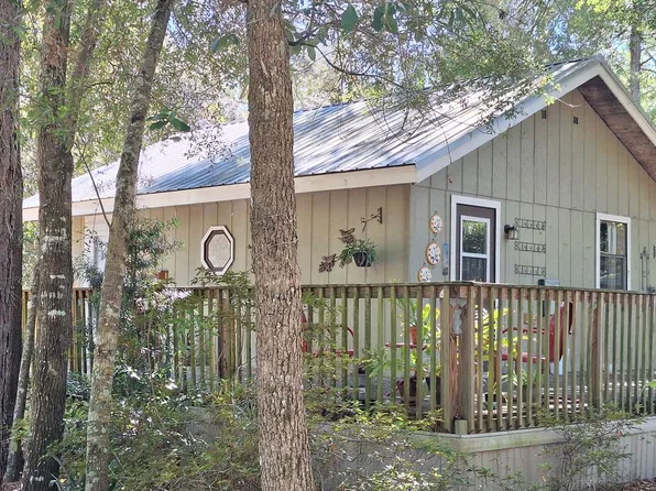 7417 NW 6th St, Bell, FL 32619